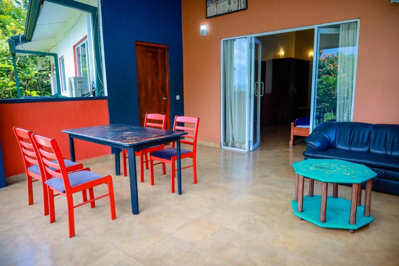 Funk Bunk - Mount View Lodge Kandy Buitenkant foto