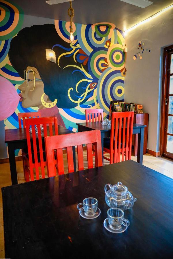 Funk Bunk - Mount View Lodge Kandy Buitenkant foto