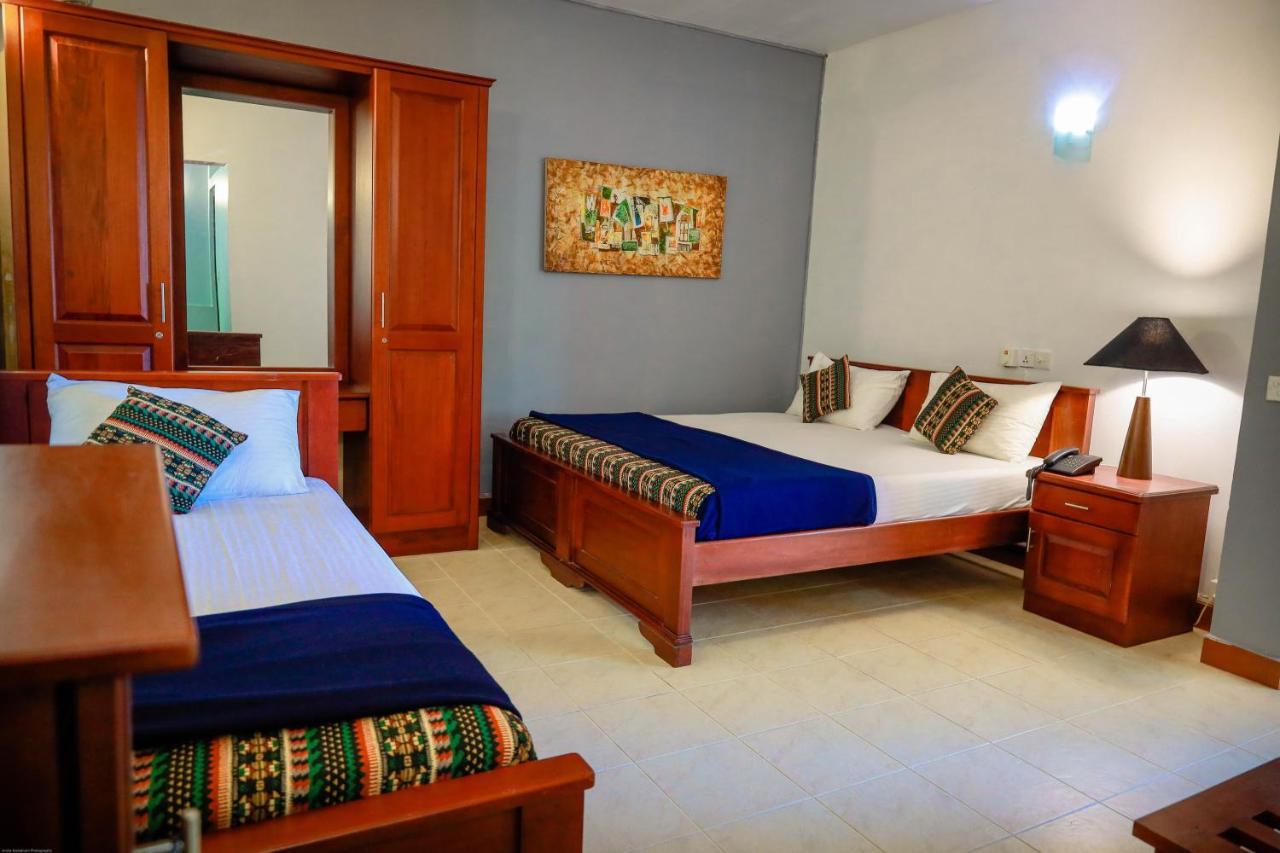 Funk Bunk - Mount View Lodge Kandy Buitenkant foto