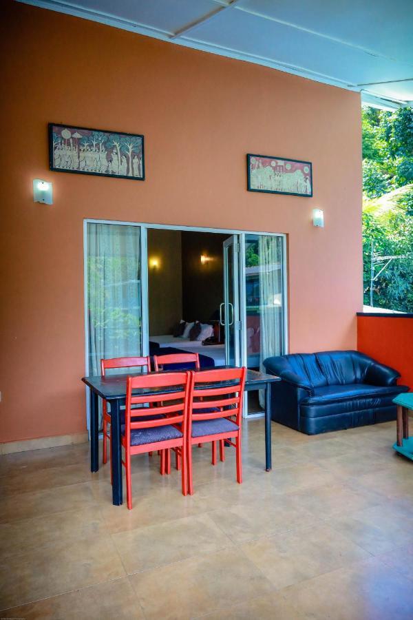 Funk Bunk - Mount View Lodge Kandy Buitenkant foto